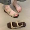 Calzado para mujer – Sandalias