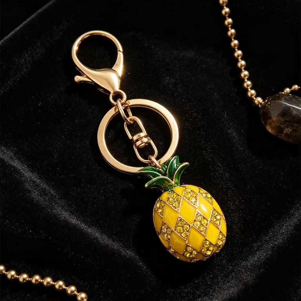Pineapple Pendant Sparkling Rhinestones Inlaid Three-Dimensional Fruit Design Lightweight Car Bag Accessory Bag Charm