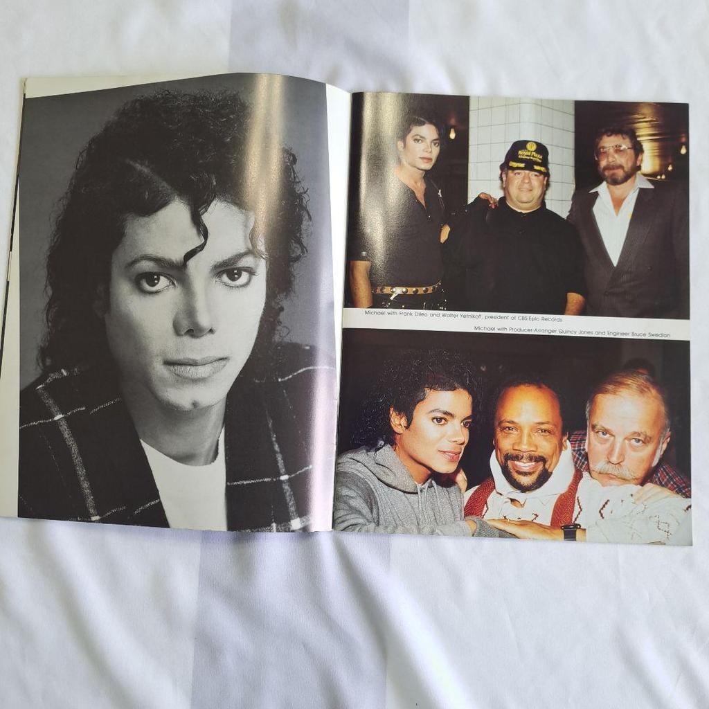 [USED] Price discount T-shirt LL bonus Michael Jackson pamphlet 2-volume set 1987 Hist