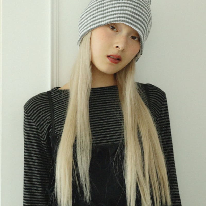 

УРОДЛИВАЯ ТЕНЬ ПОЛОСАТАЯ ДЛИННАЯ ШАПКА-БИНИ(СЕРЫЙ) FREE