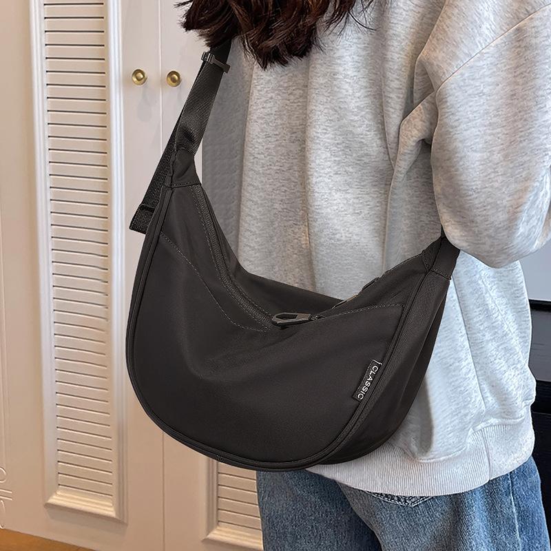 2026 New Women's Bag Spring/Summer Single Shoulder Crossbody Large Capacity Lightweight Canvas Crescent Dumpling Bag