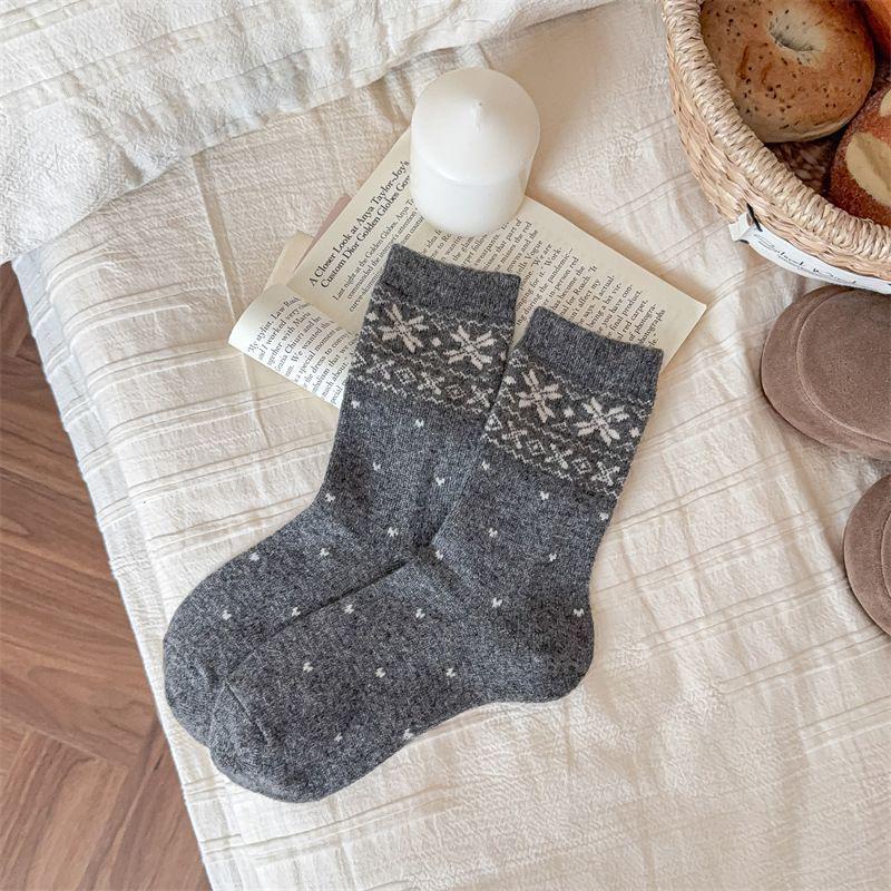 Korean Wool Mid-Calf Snowflake Socks - Soft, Cozy & Warm for Women (Autumn/Winter)