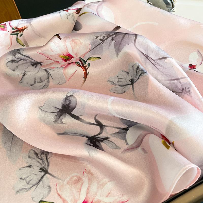 53 * 53cm Mulberry Silk Small Square Scarf Multifunctional Professional Fashion Decoration Silk Scarf For Spring And Autumn Warmth Shawl