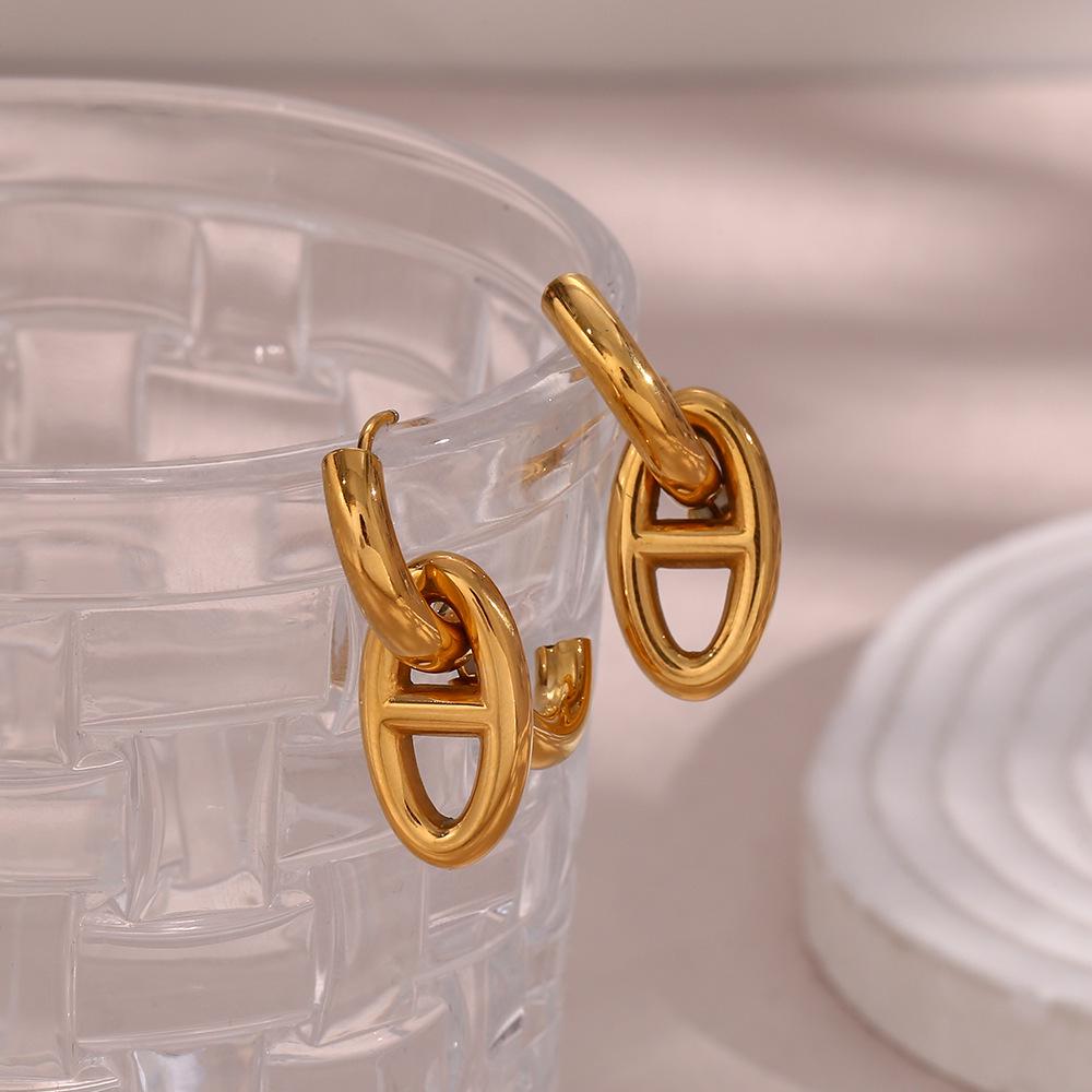 18K Gold Schweinenasen-Anhänger Ohrringe - Europäisch & Amerikanisch Minimalistisch Titanstahl Nischendesign