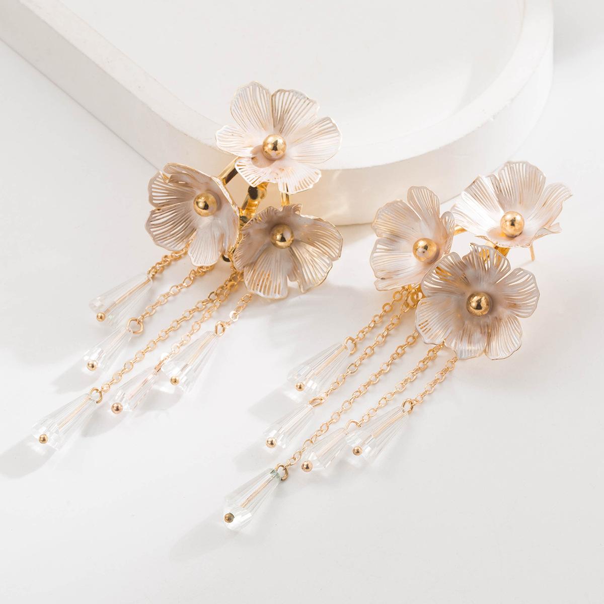 

New Spray-painted Glass Tassel Flower Earrings - Elegant and Sophisticated, Perfect for All Occasions. бежевий
