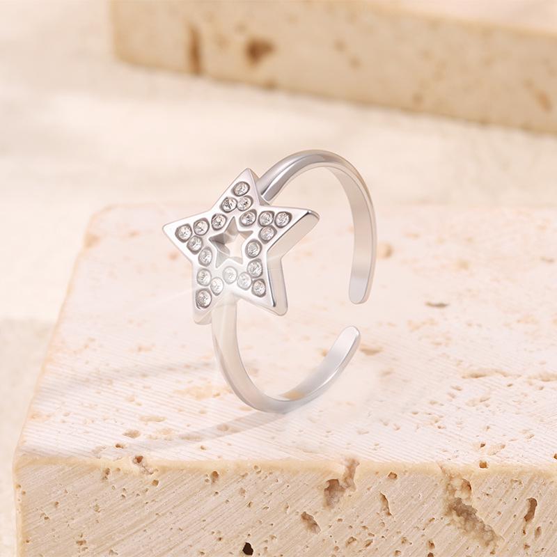 Women's Hollow Star Diamond Titanium Steel Open Ring - High-End Niche Fashion 