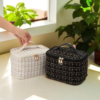 New Hand-carried Xiaoxiangfeng Cosmetic Bag Niche Large Capacity Cosmetic Case Portable High Value Travel Wash Collection