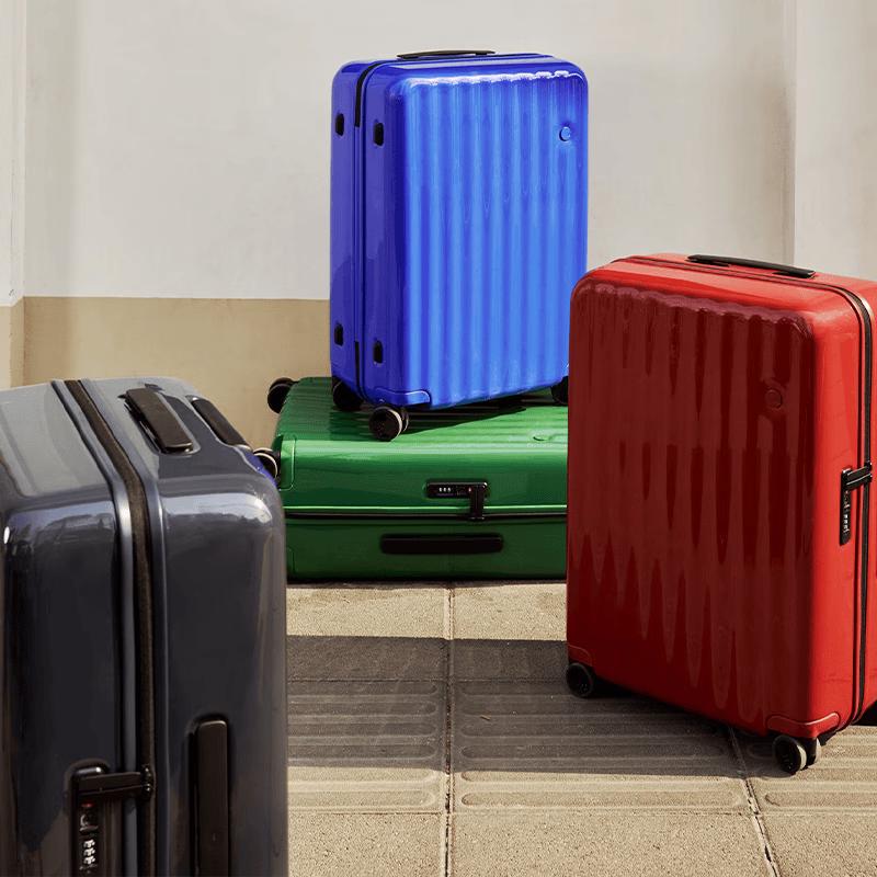 ITO Lightweight Hardside Carry-on Luggage with Universal Wheels