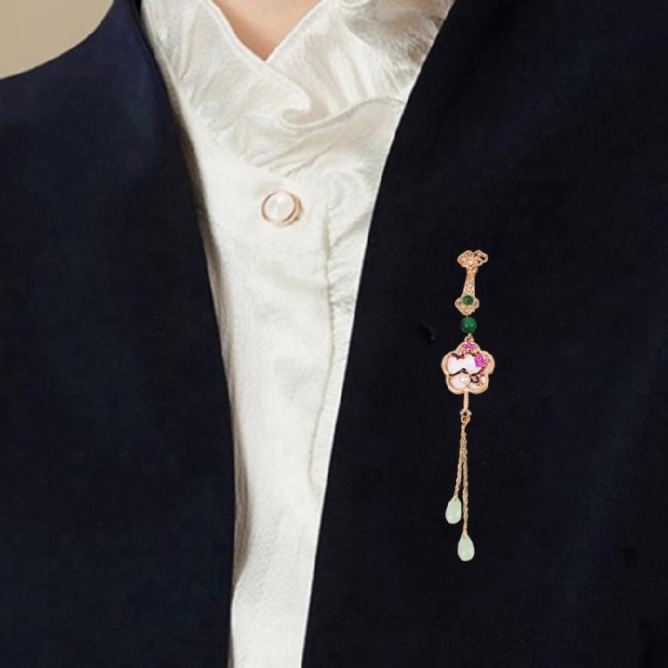 Four Gentleman Flowers Themed Ornamental Pin Secure Back Closure Traditional Asian Inspired Jewelry Accessory For Ladies