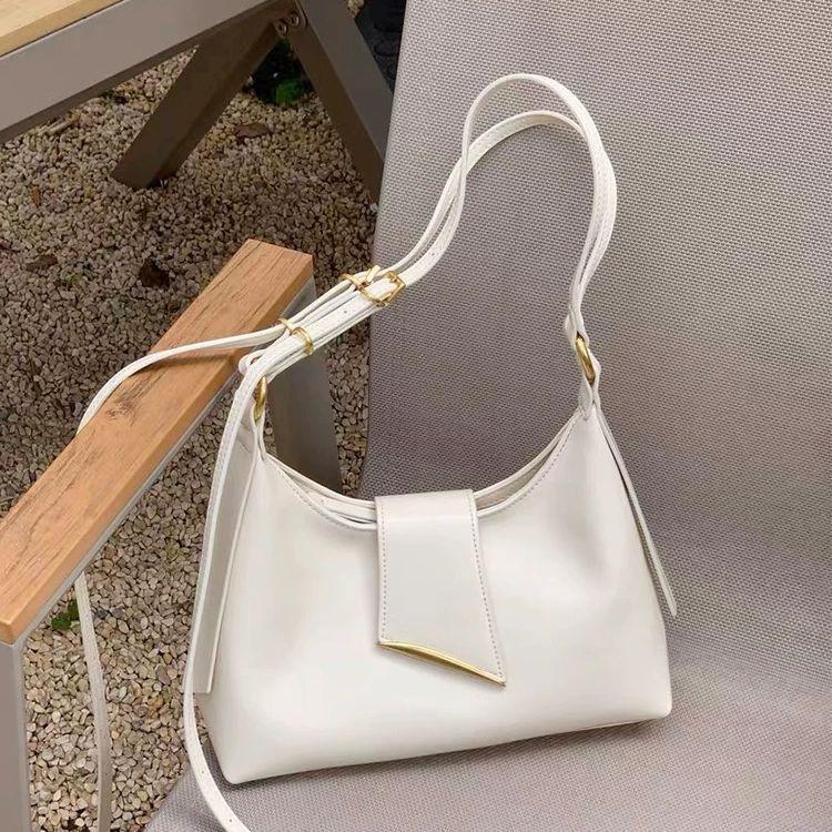 Retro Glossy Delicate Crossbody Bag Women High Grade Buckle Zipper One Shoulder Bags Ladies Versatile Commute Underarm Handbag