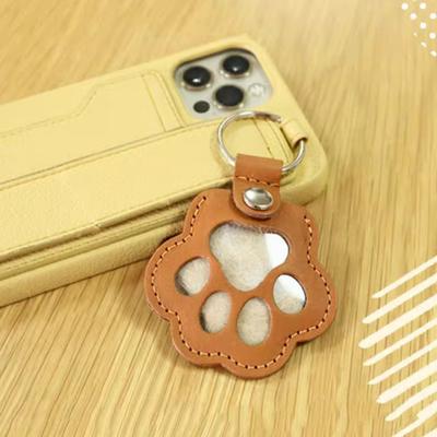 Faux Leather Pet Hair Keychain Dog Cat Claw Shape Souvenir Keyring Easy To Use Pet Loss Memorial Keychain
