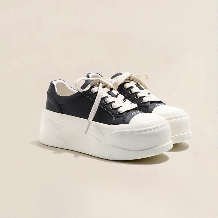 

Корейский ретро стиль маленькие белые туфли 2025 весна новые туфли-булочки с большой головой нежные и универсальные спортивные и повседневные кеды на платформе 40 чёрный