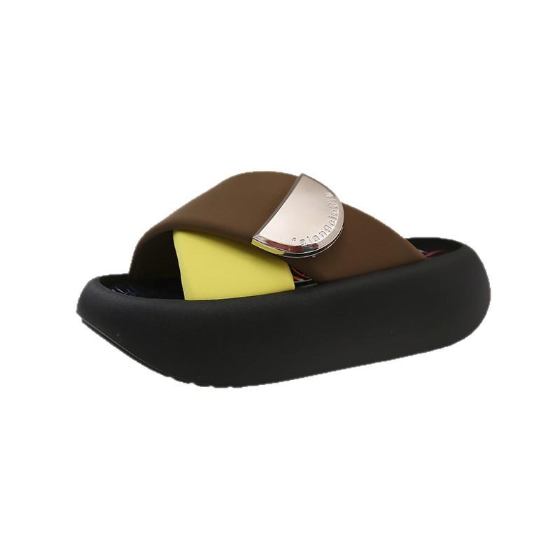 Graffiti thick-soled heightening cool slippers women's summer outer wear advanced sense 2025 new models with skirts going out seaside beach shoes