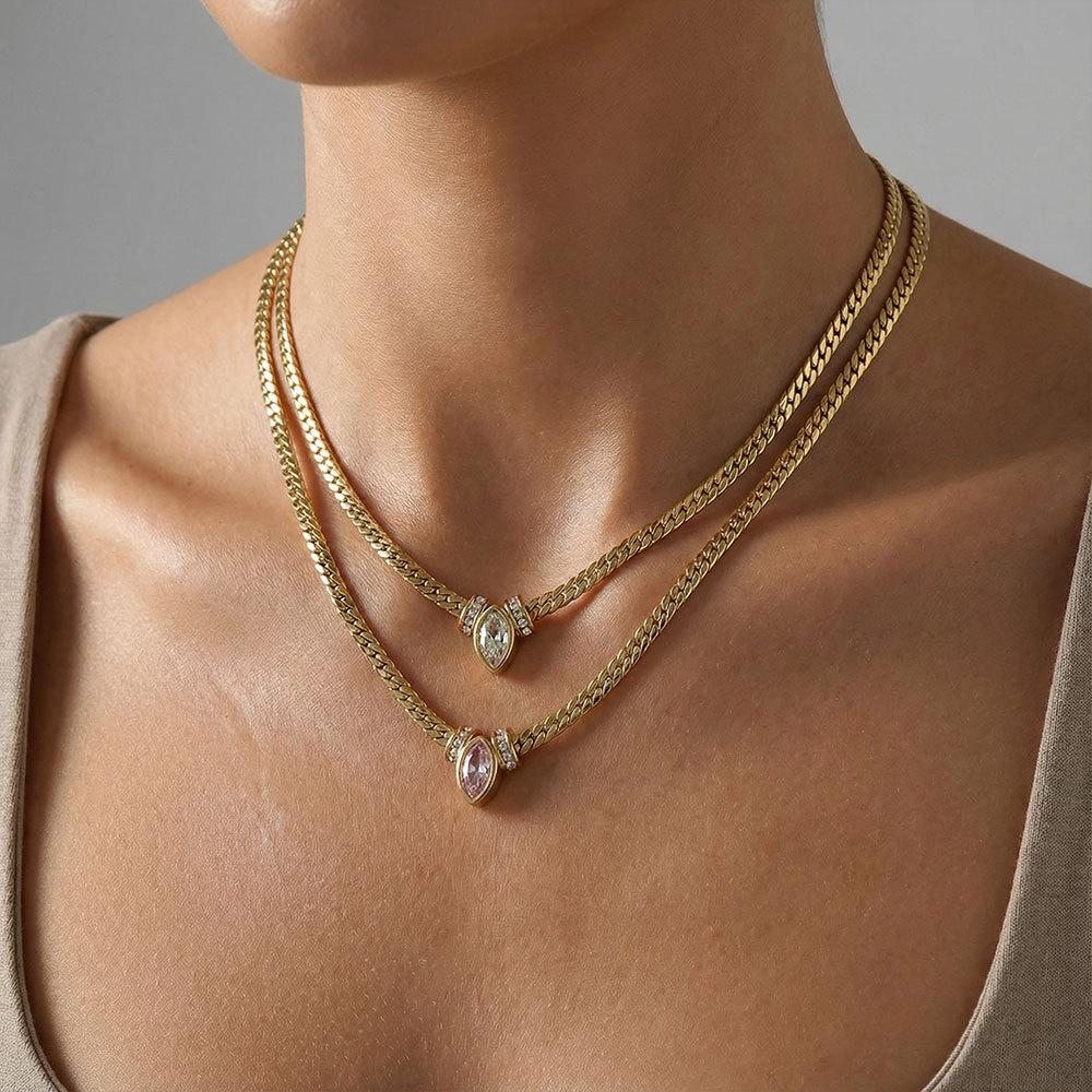 European/American Stainless Steel Diamond-encrusted Eye Necklace High-end Sense Niche Retro Collarbone Chain Titanium Steel Item Jewelry Women