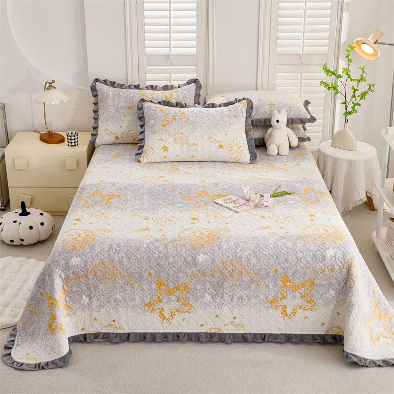 Milk Velvet Crystal Velvet Bed Cover Mattress Cover Blanket Kang Cover Warm Plus Velvet Blanket Quilted Bed Sheet Thickened Three-piece Set