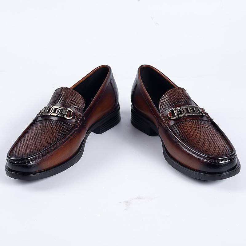 Fashion New 2025 Summer Men Genuine Leather Formal Business Loafers Slip On Retro Breathable Men Leather Moccasins Shoes