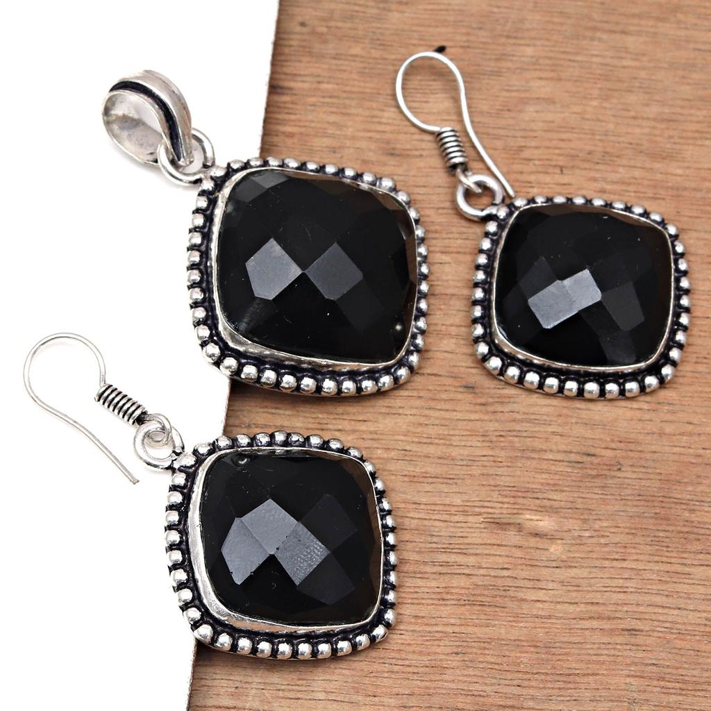 Black Spinal  Pendant Gemstone Jewelry Handicraft Valentine'Day Gold