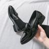 The new men's suit shoes for the autumn of 2026 featuring a British style hairstylist's glossy 47-size fringed leather shoes
