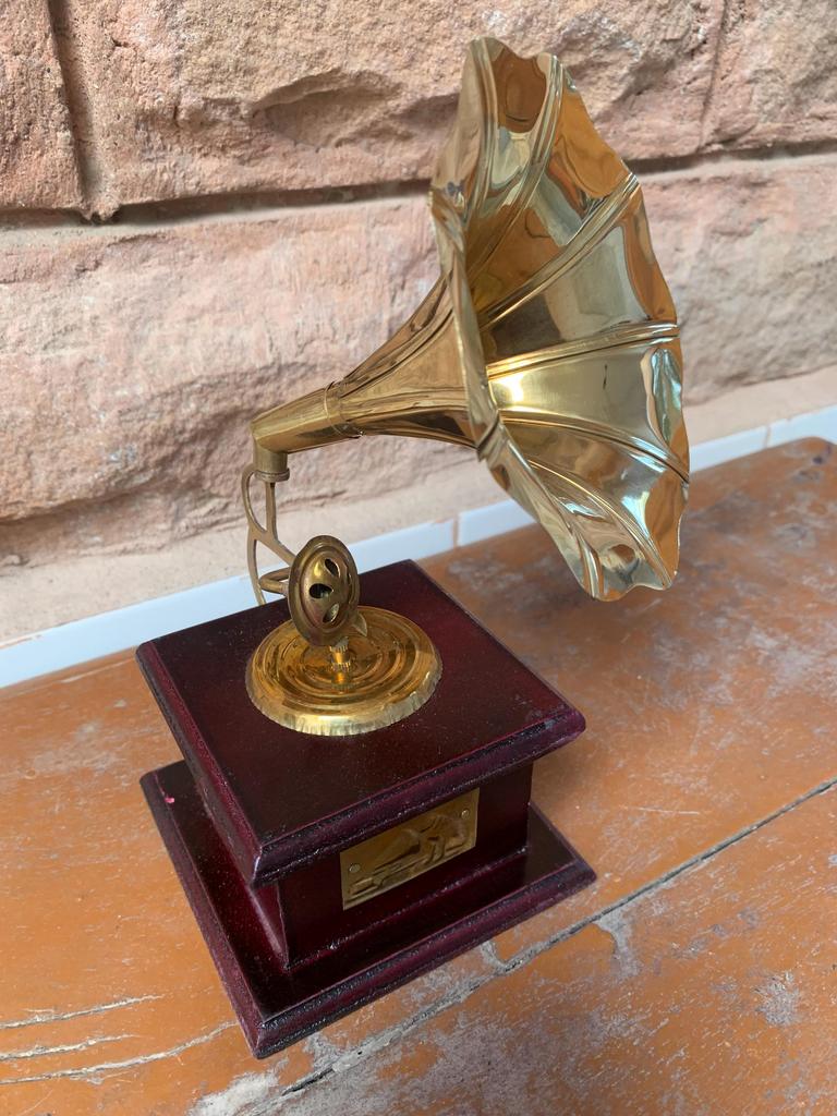 Indian Handmade Non Working Gramophone Model For Showpiece Decor Gift For Christmas