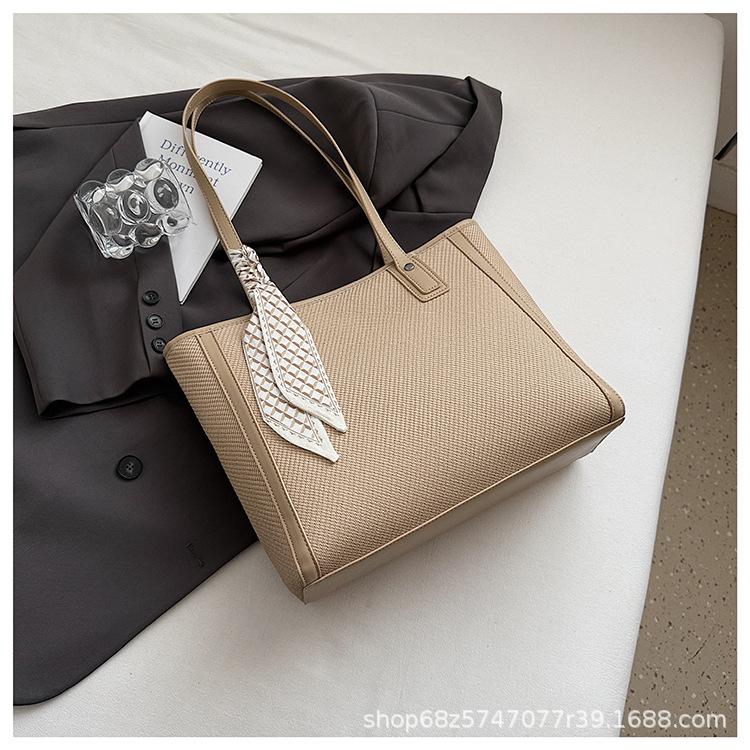 2025 New Commuting Simple and Versatile Handbag Shoulder Bag for Women Large Capacity Fashion Tote Bag Silk Scarf Bag