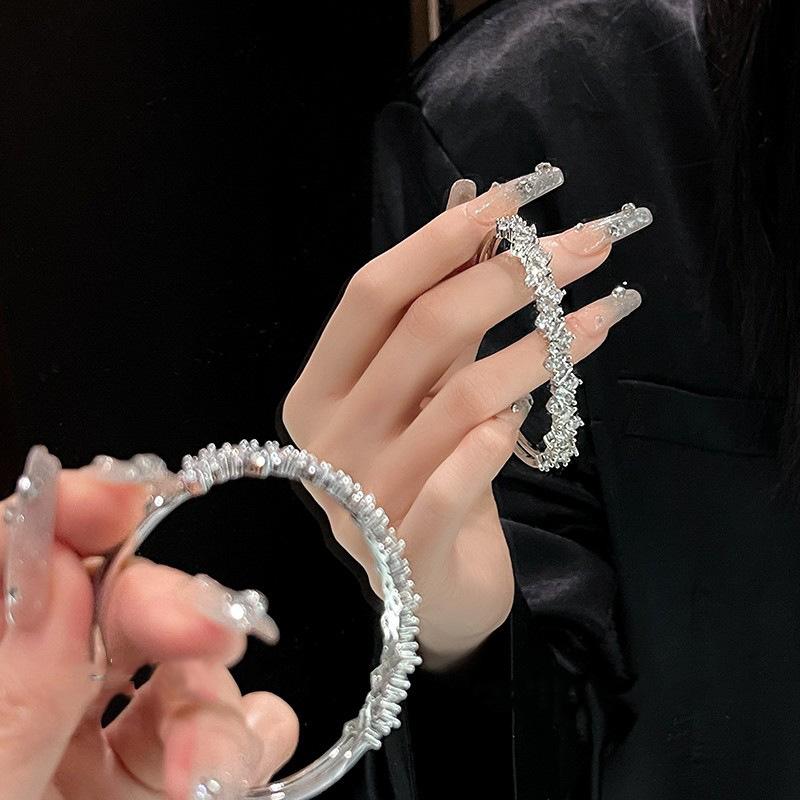 High-End Exquisite Flash Diamond Zircon Bracelet Women'S Opening Adjustable Light Luxury High-End Niche Design Bracelet Cold Wind