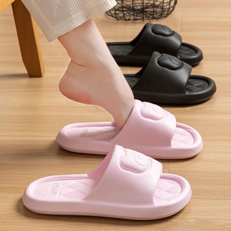 Fashion Lightweight Soft Sole Summer Slippers Women Solid Color Non-Slip Indoor Slides Woman Flat Heel Casual Couple Bathroom Flip Flops