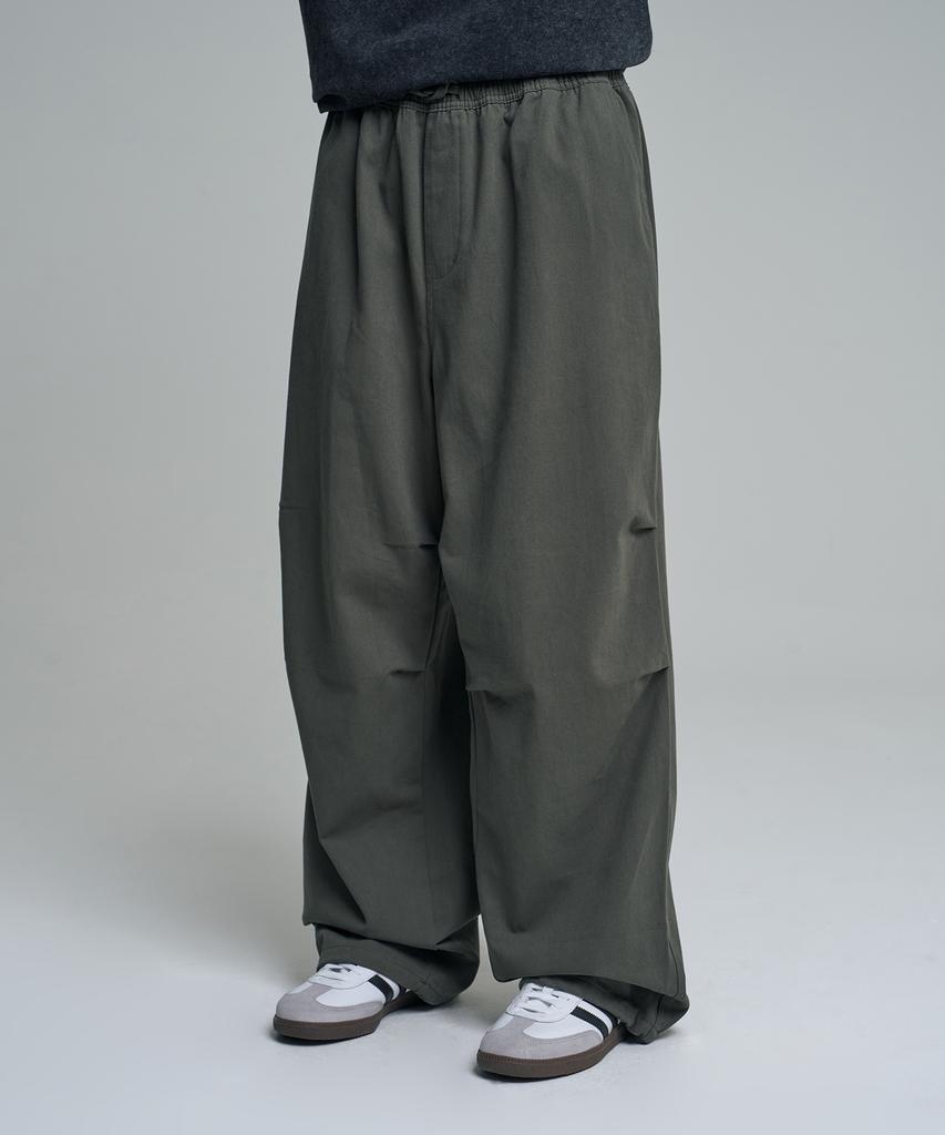 Mubeun Parachute Wide Elastic Pants Khaki