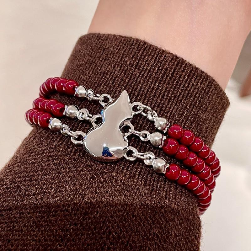 

High-End Red Beaded Multi-Layer Gourd Bracelet – Exquisite Autumn/Winter Zodiac Year Gift for Year of the Horse