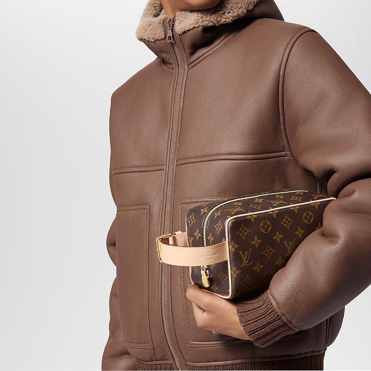 Louis Vuitton Dopp Kit Monogram Canvas With Leather Trim Toiletry Bag Women Toiletry Bag Brown M83112