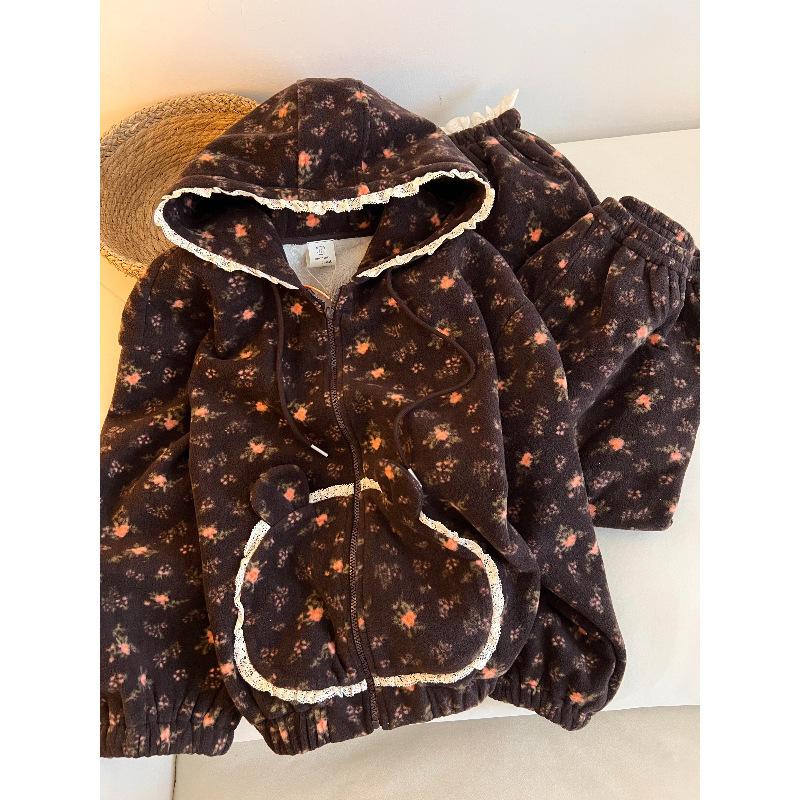 

Japanese pastoral style floral hooded pajamas women s winter large size coral fleece piled thickened loungewear spot m (recommended 47.5~55kg )