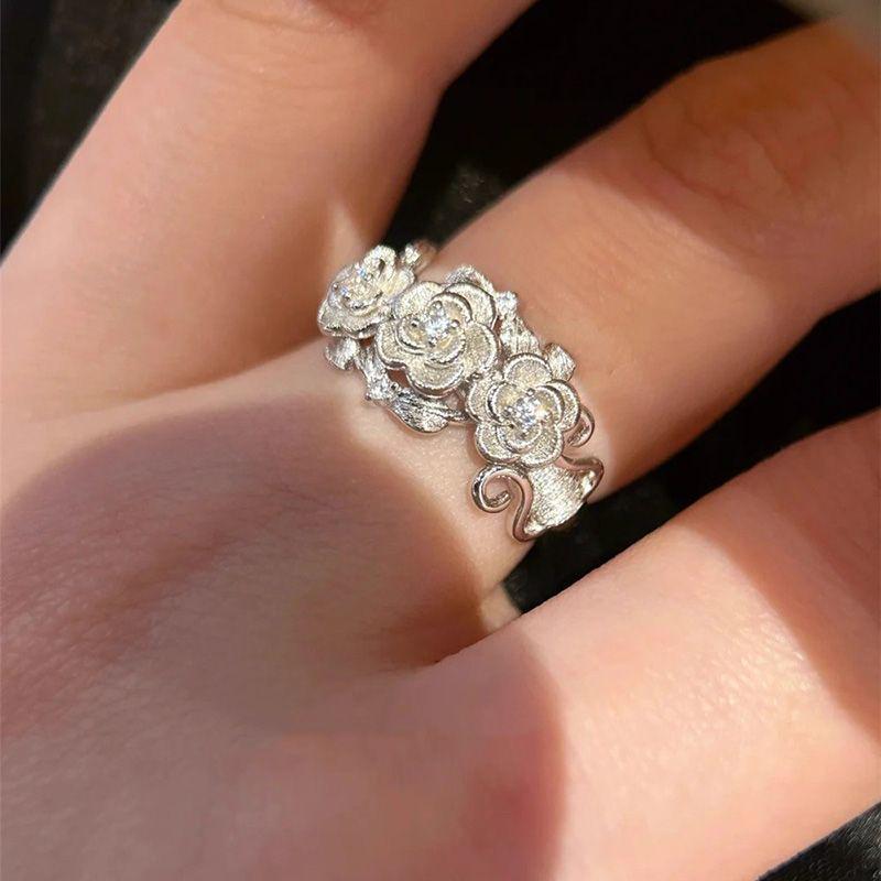 Elegant Brushed Rose Flower Ring for Women – High-End Fashionable Index Finger Band