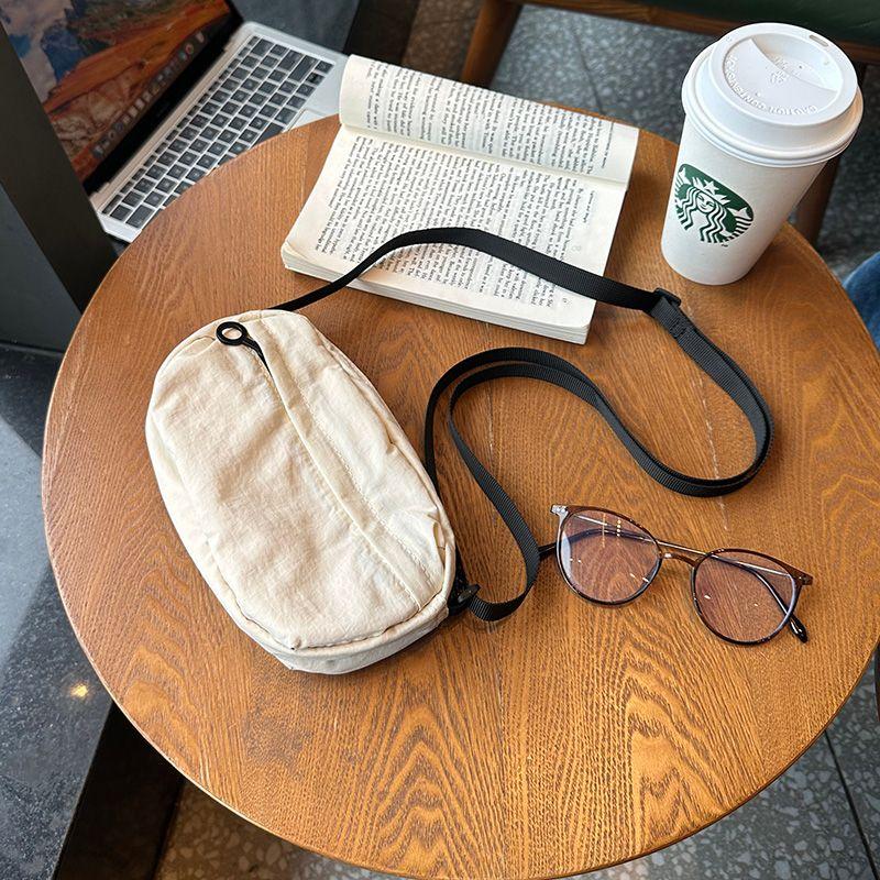 

Lianghui Parent-Child Small Shoulder Bag Lightweight Mobile Phone Bag Foldable Japan fashion Small Bag Fashion Casual Mini Small Bag White