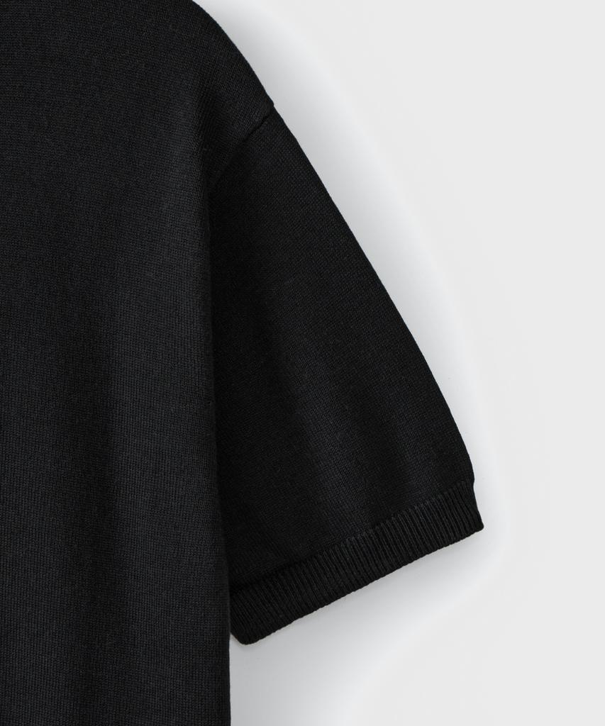 Beulaendideu Solid V-Neck Half Knit [Black]