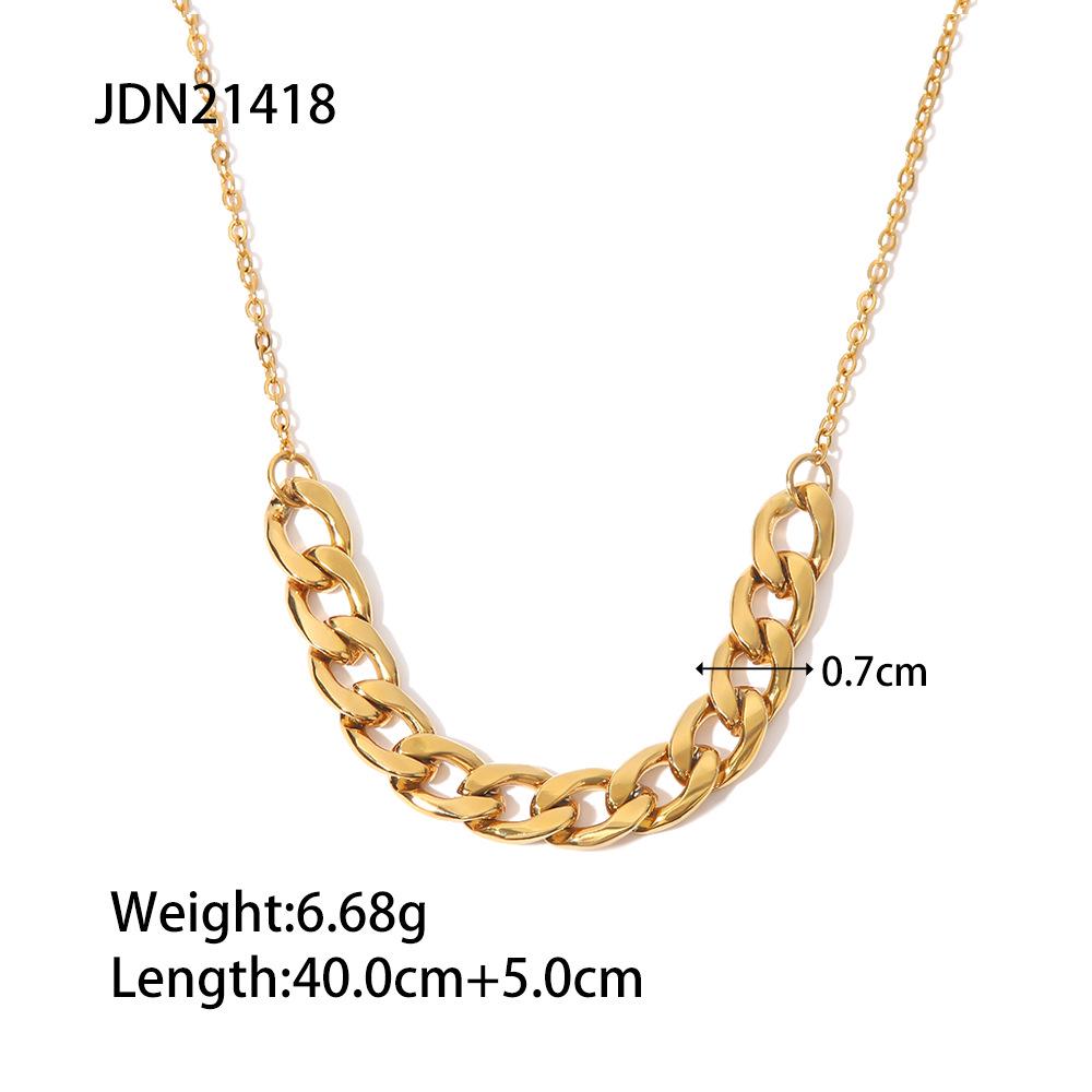 Autumn/Winter Stainless Steel Necklace: Women's Hip-Hop Light Luxury Niche Sweater Chain, Trendy European & American Design.
