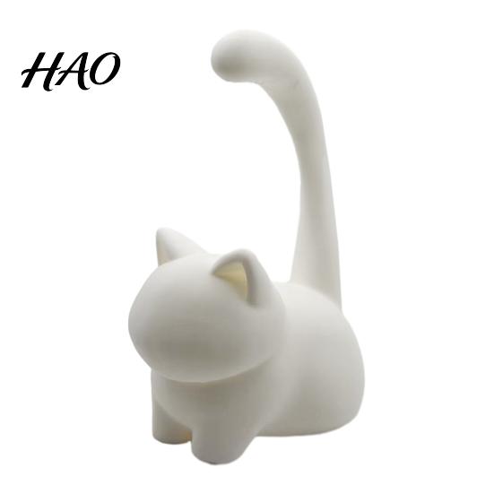 Decorative Cat Figurine Cute Ring Holder, Minimalist Stand for Bedroom Dressing Desktop Jewelry Display Tray Table, Sitting Organizer Rings