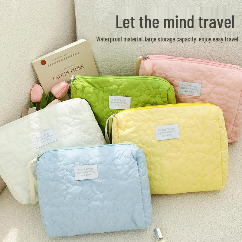 Quilted Cream Cloud Makeup Bag, Portable Handheld Cosmetics Storage, Large Capacity