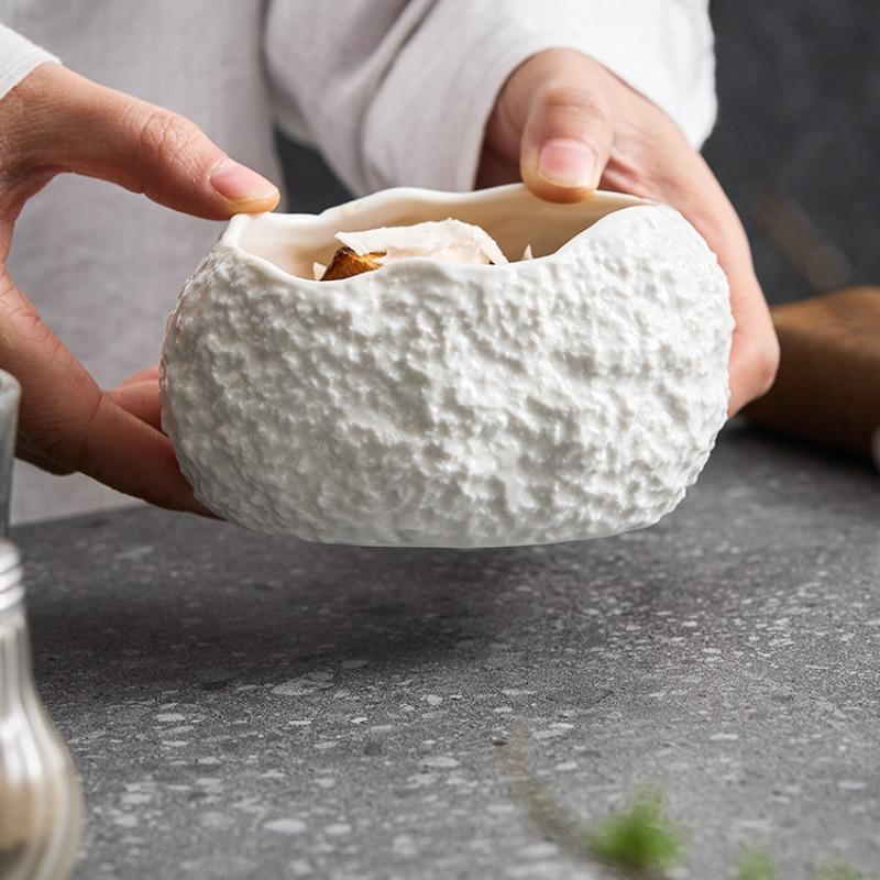 Bílá porcelánová miska na dezert z vaječné skořápky Rodinná restaurace Nepravidelné nádobí Jemná polévková miska Vaření Nádobí Kuchyňské náčiní