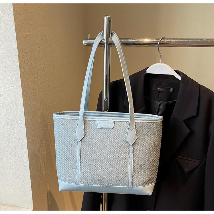 

Корейская версия сумки большой вместимости женская 2025 лето новая повседневная простая сумка через плечо для поездок на работу портативная сумка-тоут