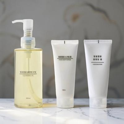 MUJI Netjes Set [Reinigingsolie 200ml + Scrubschuim 150ml + Reinigingsschuim 150ml], 1 Set