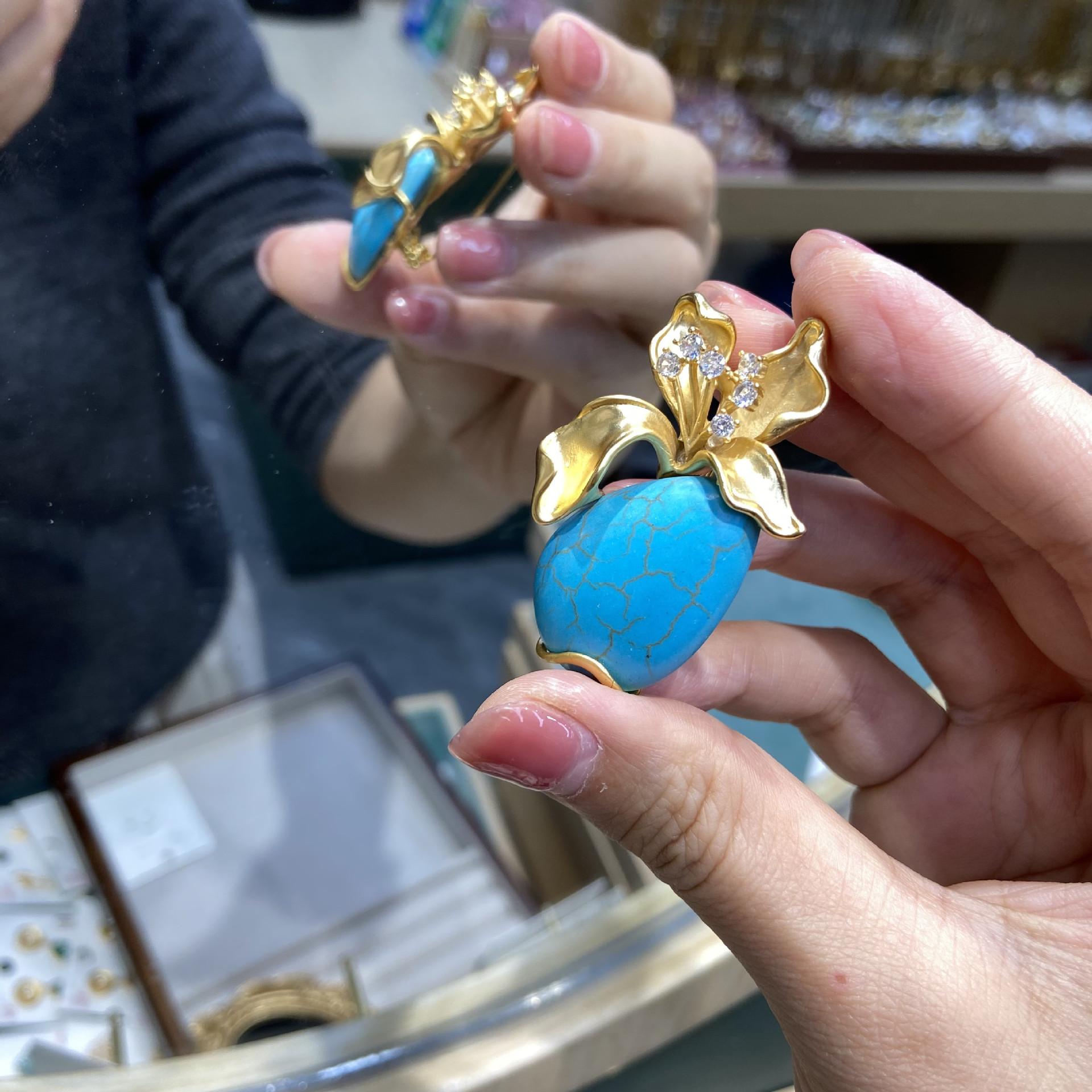 

Бирюзовая объемная брошь-цветок из настоящего золота с медным покрытием, не выцветающая брошь, старинный корсаж