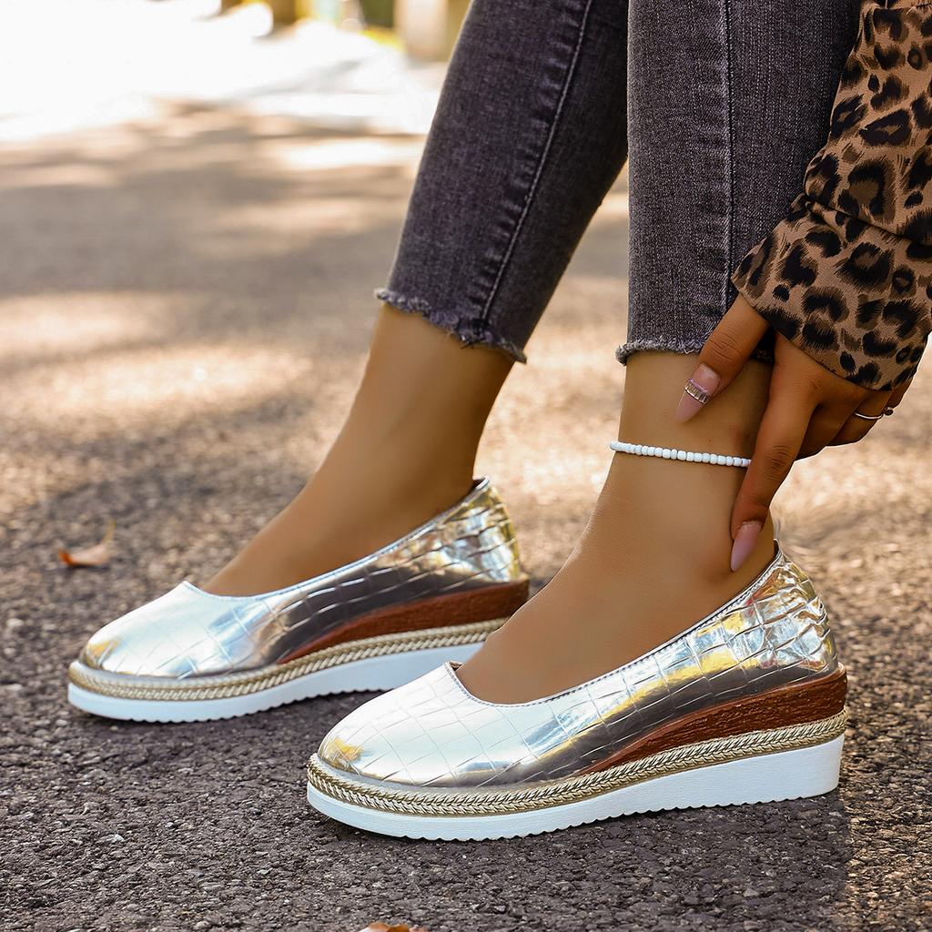 Fashion Women Sneakers 2025 New Plus Size Sneakers Women Fashion Pointed Toe Office Shoes Ladies Spring Summer Wedges Women Party Shoes