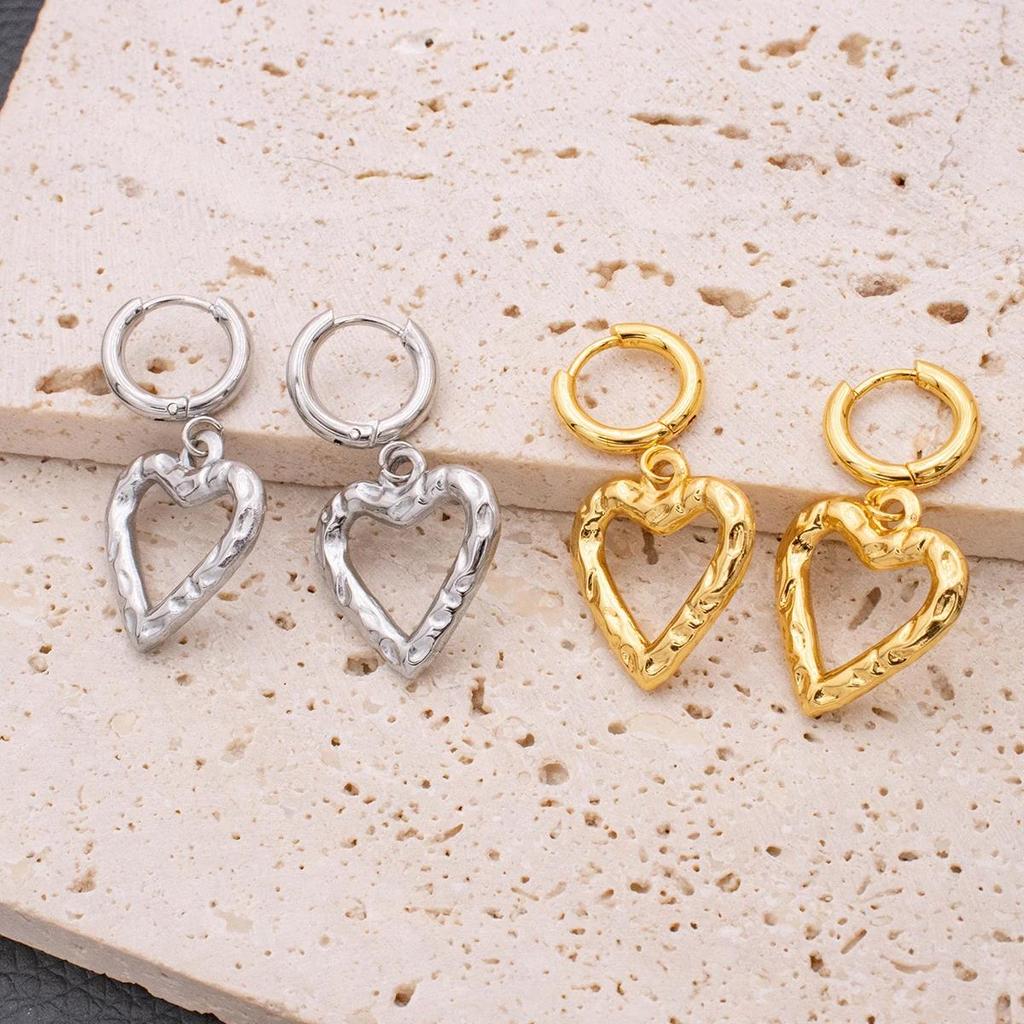 2025 New Summer Collection Stainless Steel Heart Dangle Earrings Hypoallergenic Light Luxury Jewelry for Women and Men Daily