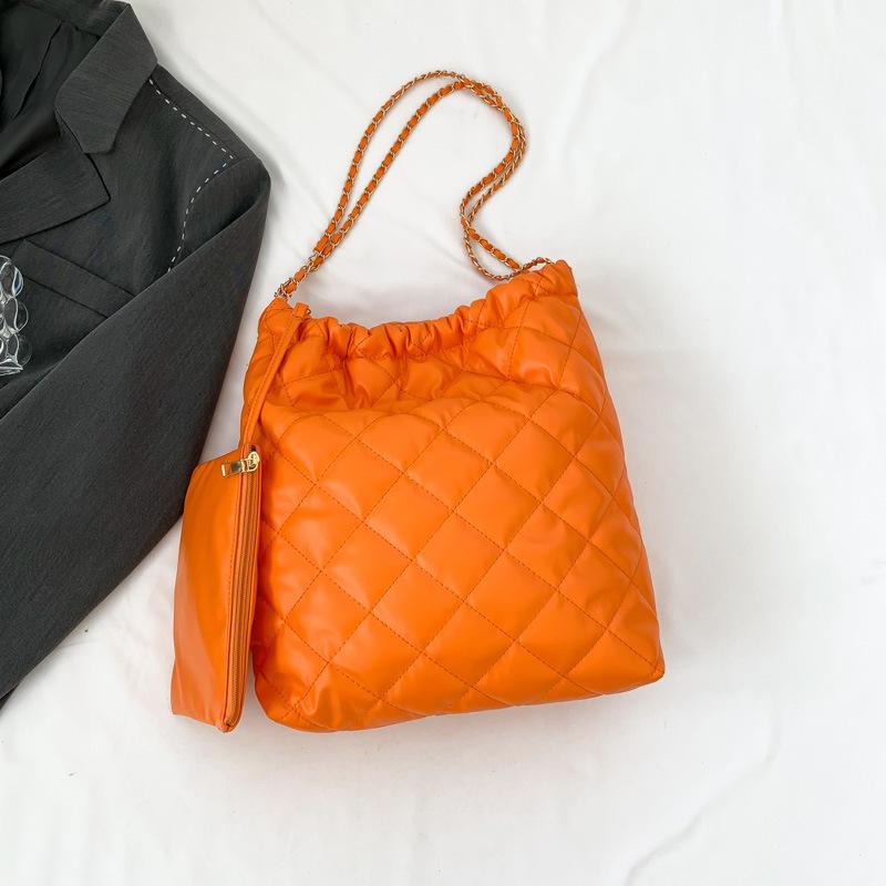 

Модная вместительная сумка-мессенджер для通勤 женская 2025 лето новая повседневная простая большая вместительная сумка-тоут для通勤 оранжевый