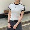 Frühling und Sommer Neu Koreanische Version Kontrastfarbe Rag-Streifen Riegel Bestickt Kurzärmliges Sommer Hot Girl Temperament T-Shirt Top für Damen