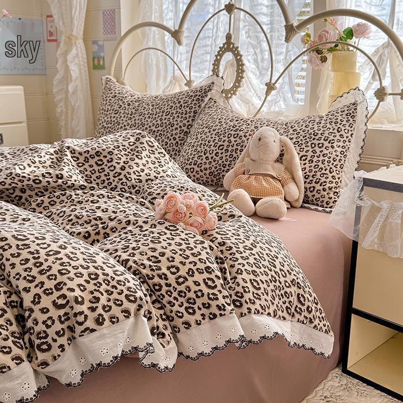 Lace-Trimmed Soft Cotton Cloud-Feel 4-Piece Bedding Set