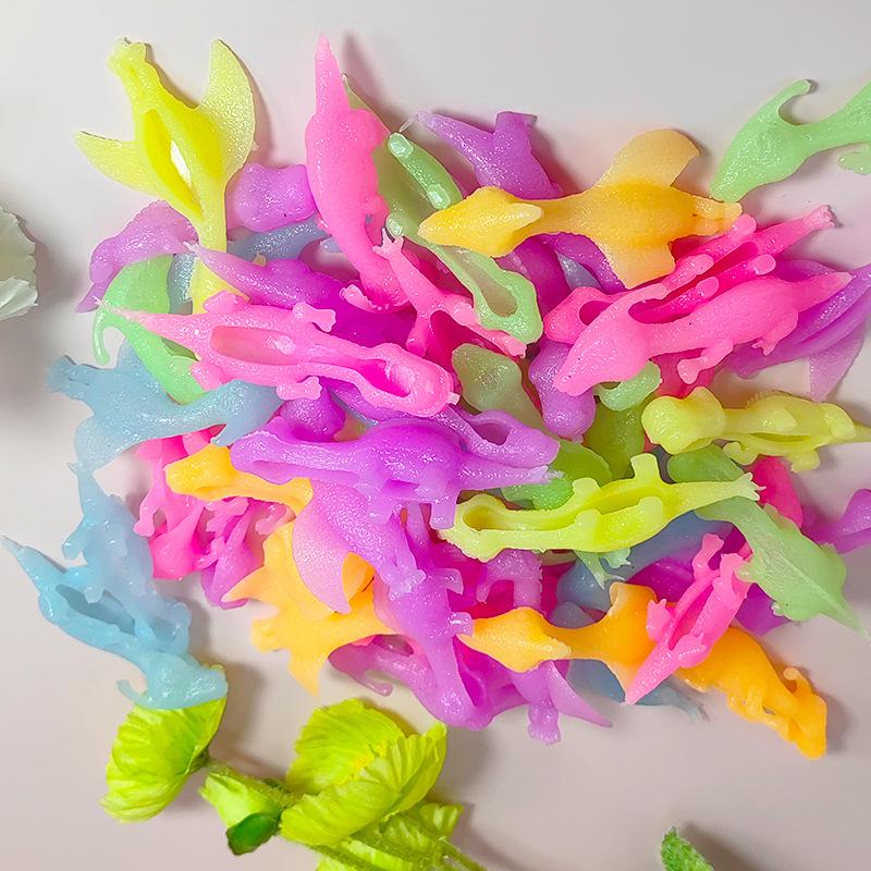 

5-20Pcs Colorful Finger Catapult Noctilucent Dinosaur Games Kids Birthday Shower Favor Giveaway Christmas Carnival Party Gift (As shown-33951)-