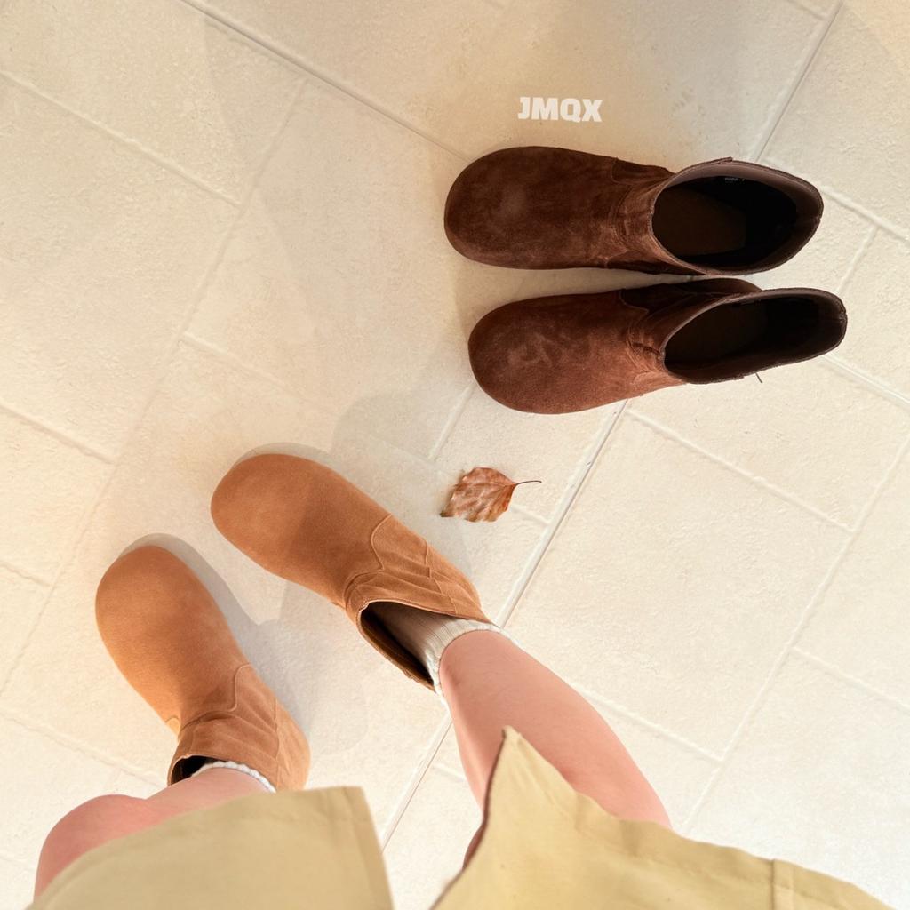 Frosted cowhide Korean retro round head sleeve short boots women's boots 2025 new autumn casual flat-bottomed medium boots