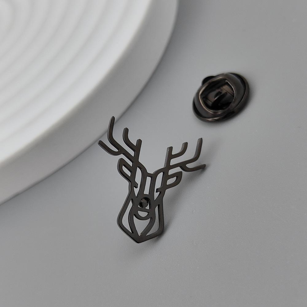 Deer Head Pattern Brooch for Mens Luxury Stainless Steel Hollow Animal Lapel Pin Clothing Accessories Christmas Party Gifts