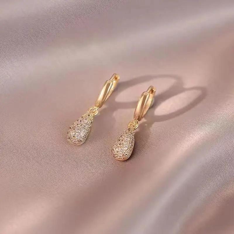 New Fashion Shiny Inlaid Zirconia Water Drop Pendant Earrings for Women Exquisite Daily Versatile Holiday Party Accessories Gift