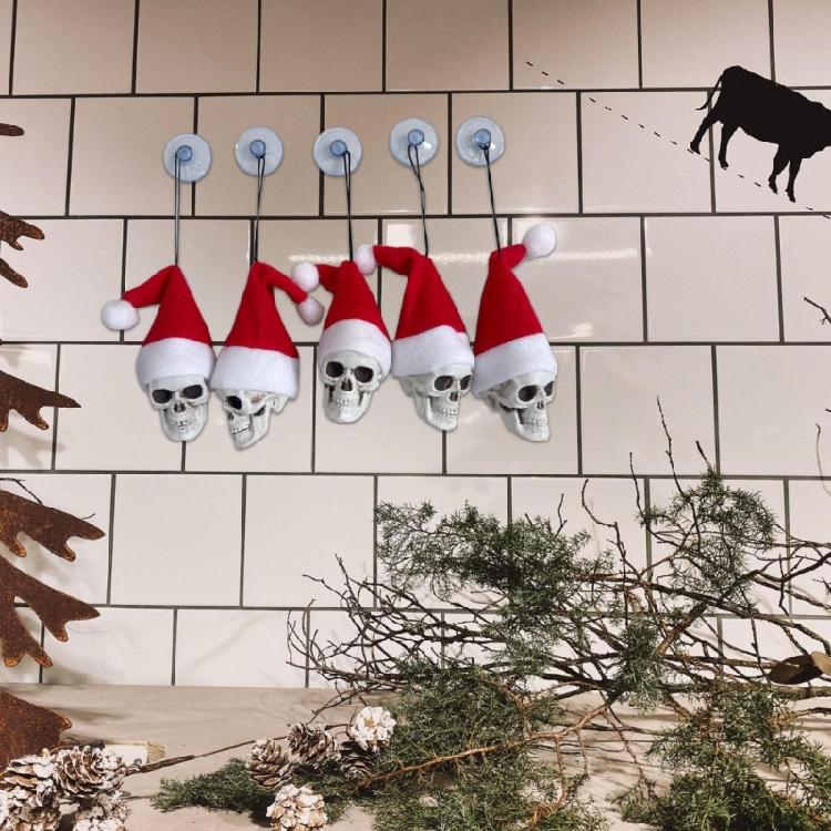 5Pcs Plastic Skeleton Head Decoration With Santa Hat For Holiday Parties Christmas Tree Halloween Hanging Ornament